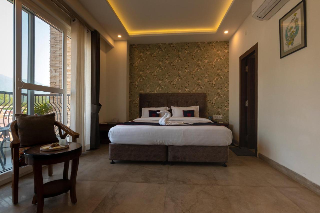 Holywater Hotel By Ganga Kinare #150 Mts From Ganga Ghat Rishīkesh Extérieur photo
