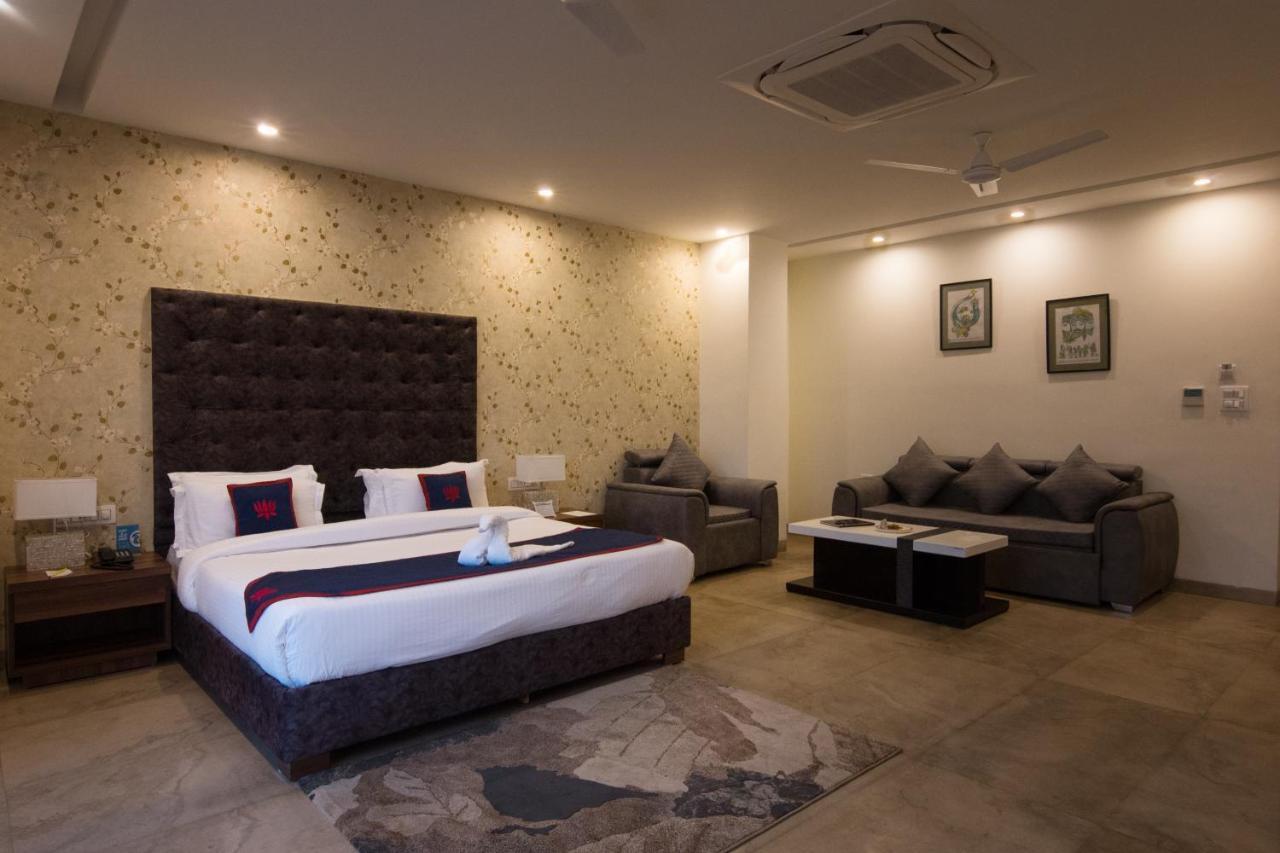 Holywater Hotel By Ganga Kinare #150 Mts From Ganga Ghat Rishīkesh Extérieur photo