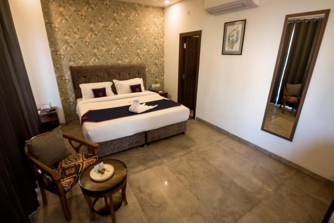 Holywater Hotel By Ganga Kinare #150 Mts From Ganga Ghat Rishīkesh Extérieur photo